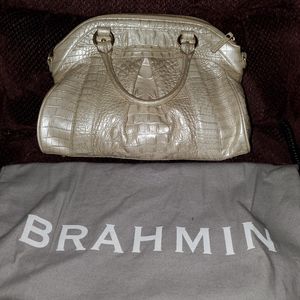 Brahmin purse with dust protection bag